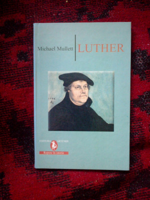 w2 Michael Mullett - Luther foto