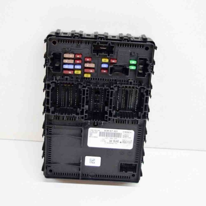 Modul de confort FORD PUMA J2K, CF7 2022 OEM: LU5T-15604-BJAE,F005V03568 17221605