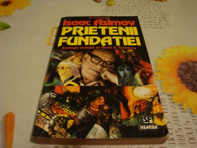 Isaac Asimov - Prietenii fundatiei - 1995 foto