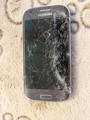 Samsung Galaxy Ace 4 MODEL SM-G357FZ , PENTRU PIESE . foto