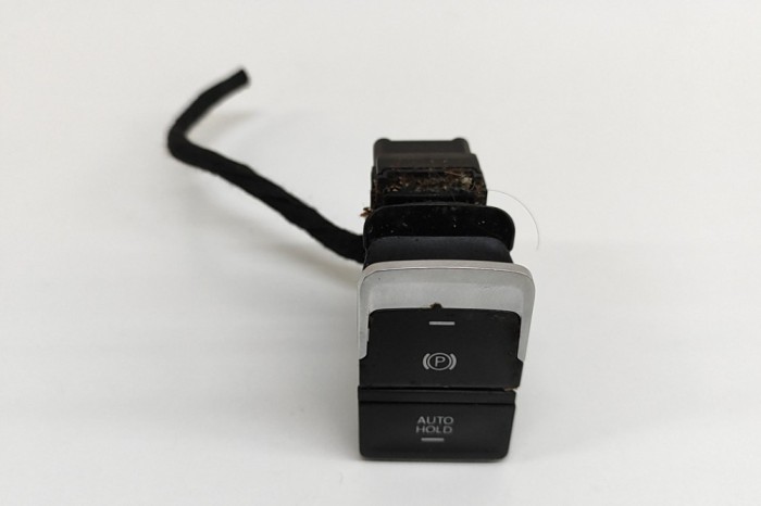 Buton fr&acirc;nă de m&acirc;nă VW GOLF VII 5G1, BQ1, BE1, BE2 2014 OEM: 5G0927225D 28840397