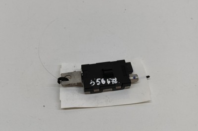 Amplificator de antena PEUGEOT 208 II UB_, UP_, UW_, UJ_ 2024 OEM: 9833140080 | 31799365 foto