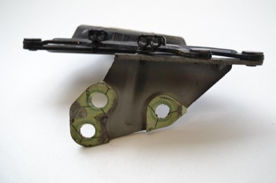 Balama capota dreapta față VW TOUAREG 7LA, 7L6, 7L7 2006 OEM: 7L6823302 | 1921716 foto