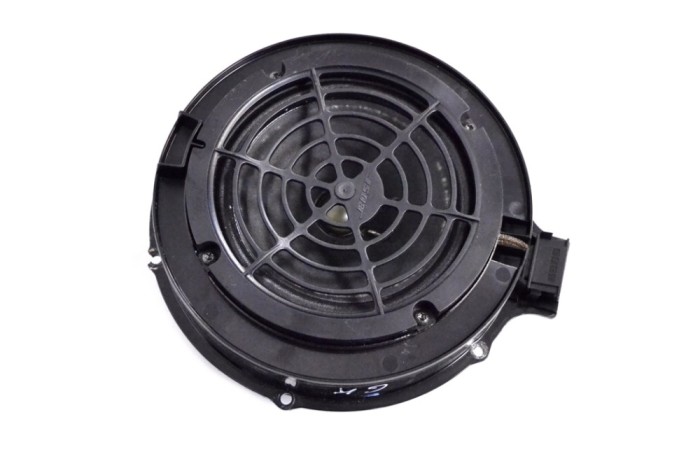 Difuzor ușă st&acirc;nga spate PORSCHE CAYENNE 9PA 2005 OEM: 7L5035397B 14505552