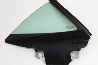 Geam lateral dreapta spate ASTON MARTIN DB11 2022 OEM: HY53-N29750-BA 25932396 foto