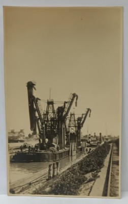 BRAILA , UTILAJE IN PORT SI CALEA FERATA , FOTOGRAFIE FORMAT CARTE POSTALA , INTERBELICA foto