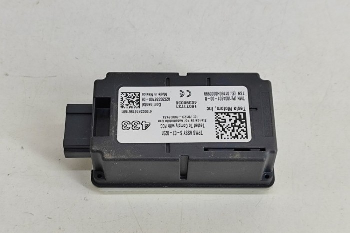 Modul de control presiune anvelope TESLA MODEL X 2016 OEM: 1034601-00-B 27213203