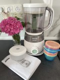V&acirc;nd aparat pentru prepararea m&acirc;ncării bebelușului la abur și mixat de la Philips Avent adus din Germania.