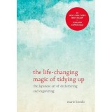 Life-Changing Magic of Tidying - Carte straina in engleza