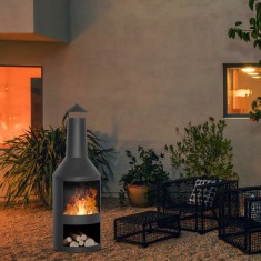 Outsunny semineu de 133 cm inaltime pentru exterior, arzator de gradina, terasa, cu spatiu pentru depozitarea lemnelor si vatrai foto