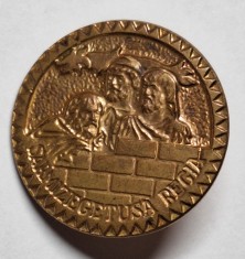 SARMIZEGETUSA REGIA atestare documentara a Daciei - Daci cetate, Insigna istorie