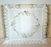 Fata de masa Vintage din bumbac cu broderie manuala in cruciulite si margine din dantela croset