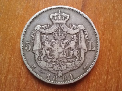 1881-5 Lei-Carol I-Ag.-Kul. pe gat,6,5mm-Rege,5 stele-patina-stare Buna-F RAR foto