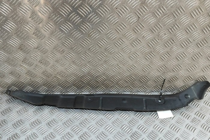 Aripa de plastic dreapta față AUDI Q7 4M 2020 OEM: 4M0821112 | 31968086