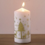 Lumanare decorativa Craciun alba cu brazi aurii, CMCLASS, 10 ore ardere