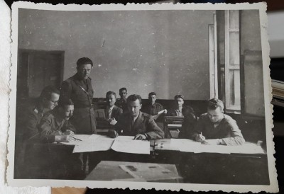 Fotografie, militari la cursuri, aprox anii 50 foto