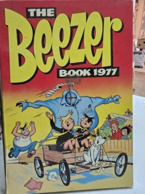 The Beezer book 1977 foto