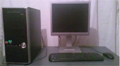 Vand PC semi-gaming + monitor LCD fujitsu siemens foto