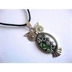 Pandantiv bufnita cu motiv traditional, argint tibetan si snur piele 28755
