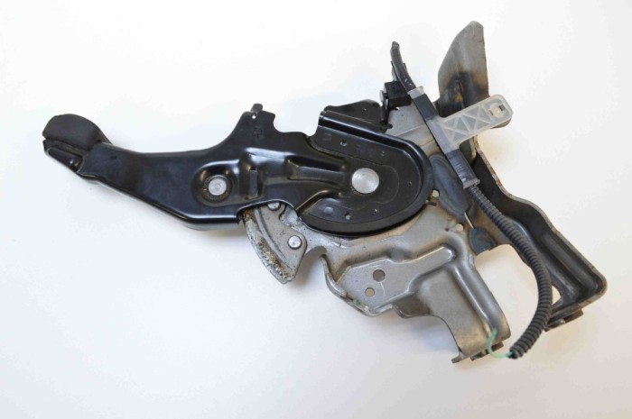 M&acirc;ner fr&acirc;nă de m&acirc;nă LEXUS RX _U3_ 2004 2157345