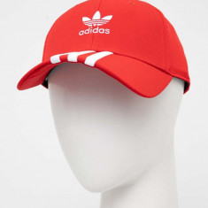 adidas Originals șapcă culoarea roșu, cu imprimeu IS4631