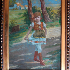 Fetiţă în costum popular, în peisaj rural - pictură în ulei