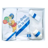 Cumpara ieftin Trusou Botez, 6 Piese cu Text Imprimat &quot;Cu drag de la nasi&quot;, Albastru, Winnie the Pooh - TB142