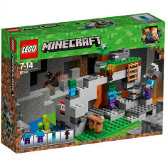 Set de constructie LEGO Minecraft Pestera cu Zombi foto