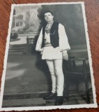 Fotografie tip Carte Postala - Barbat cu port popular