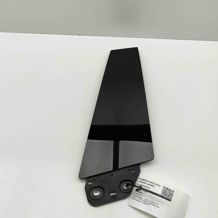 Ornament vertical ușă st&acirc;nga față AUDI E-TRON GT 2023 OEM: 9J1845031A 31456573