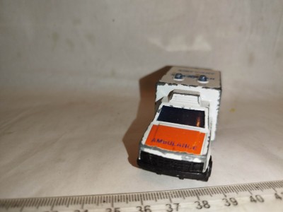 bnk jc Majorette 255 Ambulance 1/60 foto