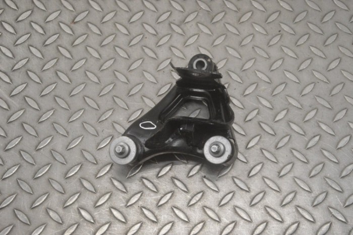 Suport motor dreapta TESLA MODEL Y 2022 OEM: 1110232-00-C 24481546