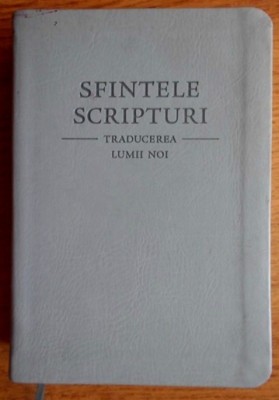 Sfintele Scripturi Biblia (Traducerea Lumii Noi) foto