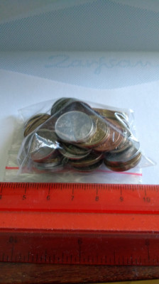 Lot 50 monede mici si enervante (cele din imagini) foto