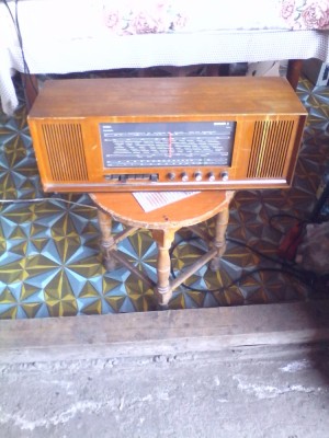 Radio pe lampi Saba Konstanz Mod KD 18 An 1965/66 Stereo foto