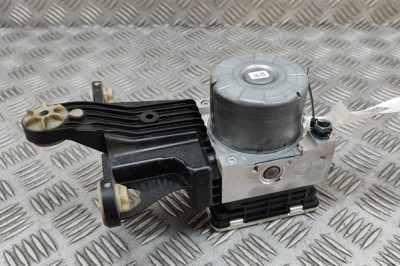 Pompa ABS BMW 3 G20, G28 2024 OEM: 5A7F097,6875977,5A7F099,10.0912-6525.3,10.0635-3345.1,28.5183-8002.3,10.0220-2851.4 28340649 foto