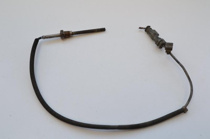 Senzor de temperatură MERCEDES-BENZ C T-Model S205 2015 OEM: A0071539528 2294643