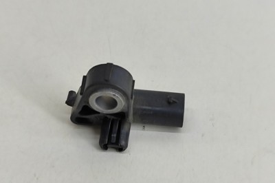 Senzor de impact dreapta spate TESLA MODEL Y 2023 OEM: 1473445-00-B 26290470 foto