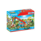 Petrecere la piscina cu tobogan 70987 Playmobil