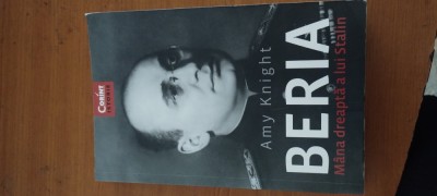 AMY KNIGHT-BERIA, M&amp;Acirc;NA DREAPTĂ A LUI STALIN foto