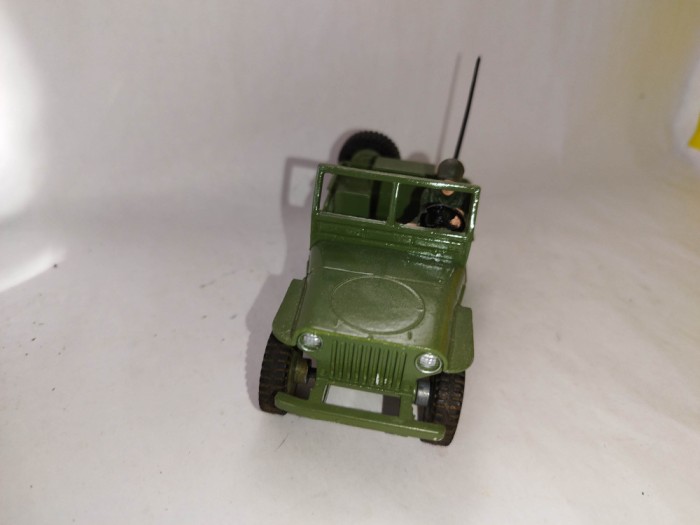 bnk jc Dinky 615 US Jeep