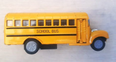 School bus Toronto, autobuz de jucarie din metal, lungime 12 cm, inaltime 5 cm foto