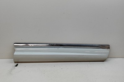 Bandou inferior ușă dreapta față VW TOUAREG 7P5 2016 OEM: 7P6854940J 28136815 foto