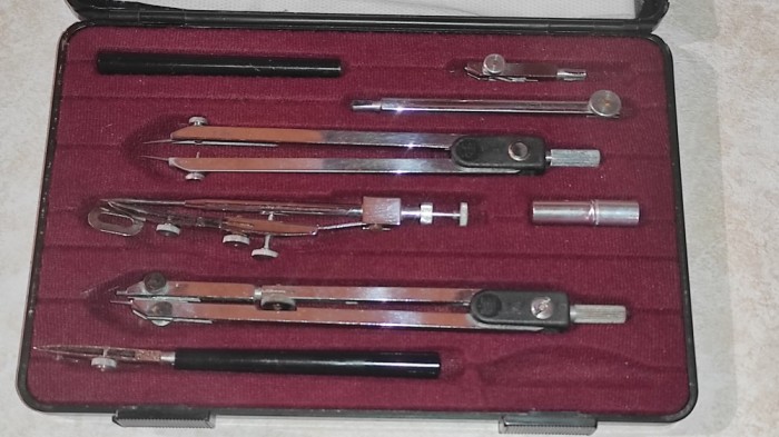 TRUSA SET COMPASURI ORIGINAL RICHTER