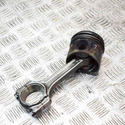 Piston FIAT DOBLO MPV 263_ 2014 OEM: 46743870,71769064 foto