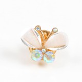 Brosa martisor fluture auriu cu aripi albe