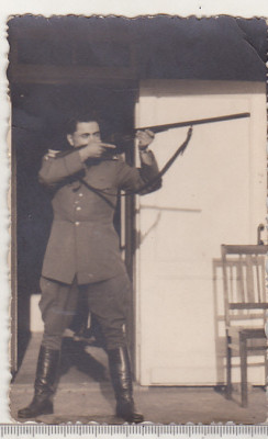 bnk foto Militar cu pusca - 1955 foto