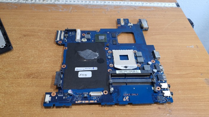 Placa de baza Laptop Samsung NV300VA3 #A1098