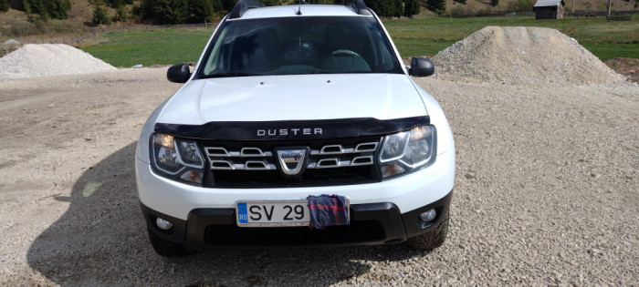 V&acirc;nd Dacia Duster diesel 4&times;4