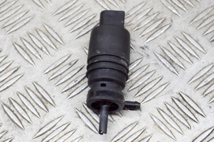 Motor rezervor lichid de parbriz MERCEDES-BENZ SL R230 2002 14692583